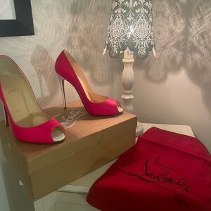 Christian Louboutin 120mm Youpi Peep Toe. Hot Pink and White Size 36.5
